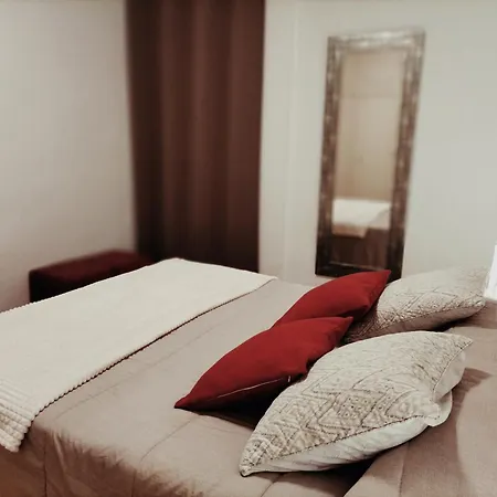 Alexander Apartman *